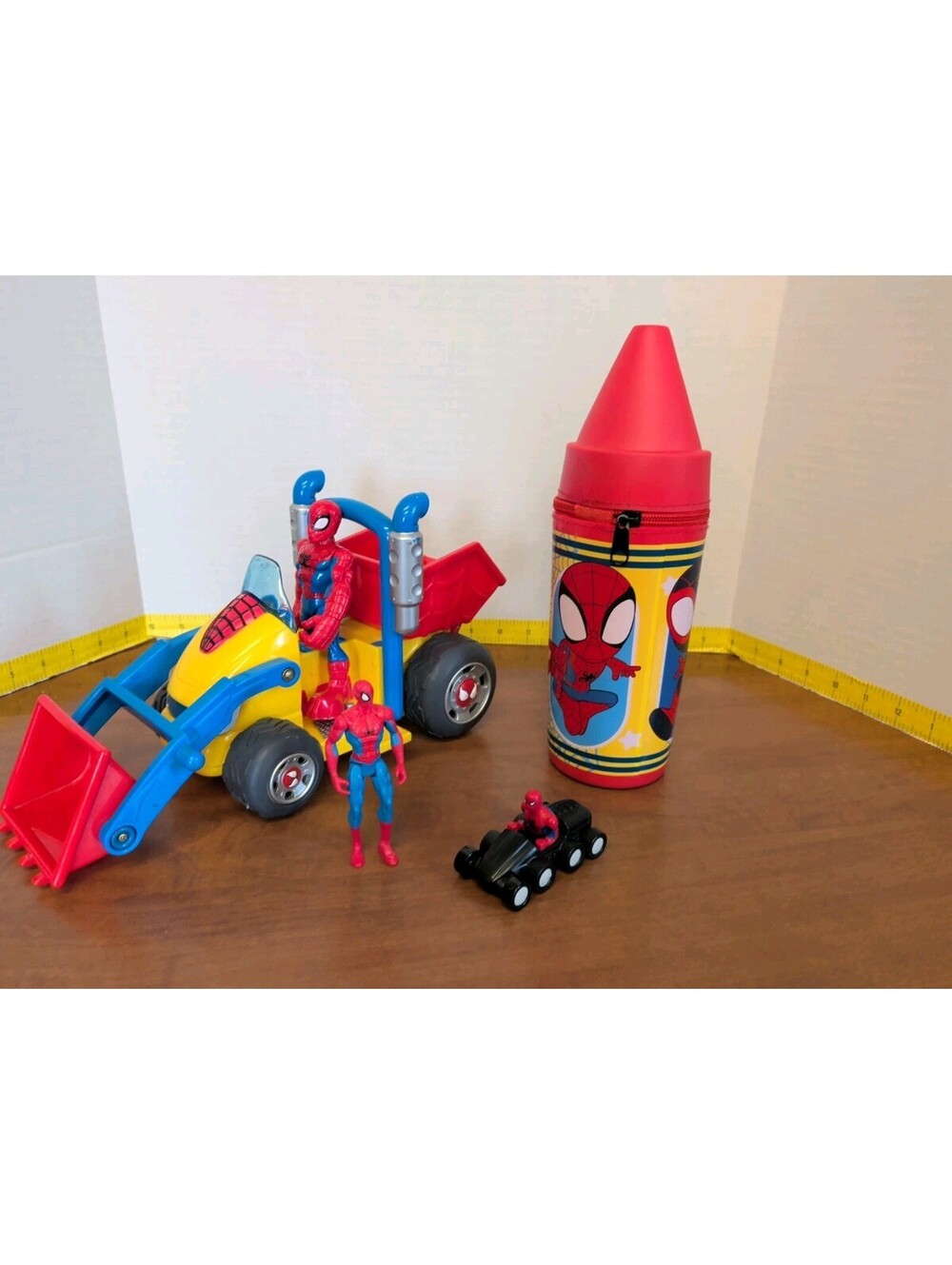 Marvel Spiderman Pull & Go Dump Truck Pencil Case Figures Mini Car Mixed Lot